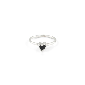 Кольцо из серебра с сердцем с черной эмалью