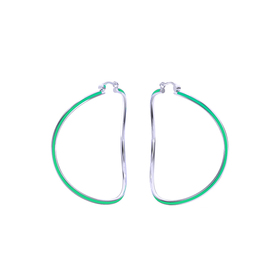 Серьги-кольца свобода из серебра с зеленой эмалью