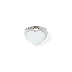 Кольцо-печатка из серебра с белым сердцем