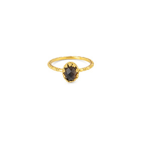 Золотистое тонкое кольцо Lizzy с дымчатым кварцем