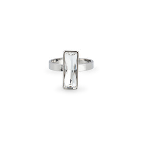 Серебристое кольцо с прозрачным кристаллом