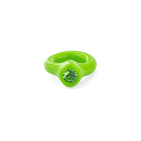 Зеленое кольцо из полимерной глины с зеленым стразом