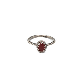 Тонкое кольцо из серебра Lizzy с рубиново-красным агатом