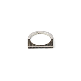 Кольцо из серебра Sleek Ring с черной шпинелью