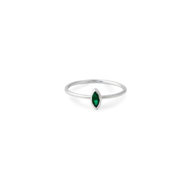 Серебряное кольцо с зелёным ониксом в форме ромба