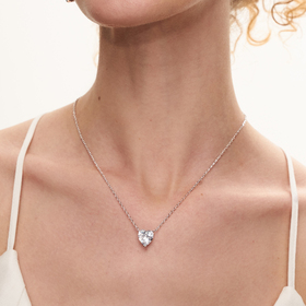 Ожерелье «Разрыв сердечек» из серебра с крупным камнем