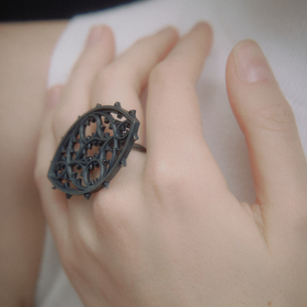 Кольцо из черненого серебра «Готика Португалии»