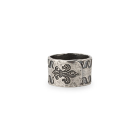 Серебрянное кольцо с узором и геральдической лилией