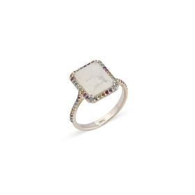 Радужное кольцо из серебра с лунным камнем огранки багет