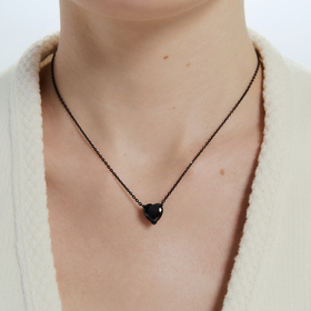 Ожерелье «Разрыв сердечек» из серебра с крупным камнем черненое