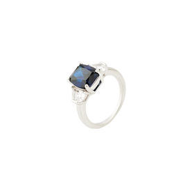 Кольцо из серебра с крупным синим кристаллом