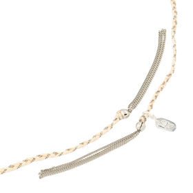 Карамелька «Мечта» с серебряным покрытием на кремовом шнурке из шелковой ленты и цепочки