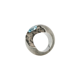 Кольцо из серебра с голубым топазом