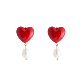 Красные серьги-сердечки с подвесками жемчужинами