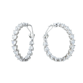 Большие серебряные серьги-кольца с белыми кристаллами в форме сердца