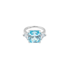 Серебряное кольцо с голубым кристаллом ступенчатой огранки