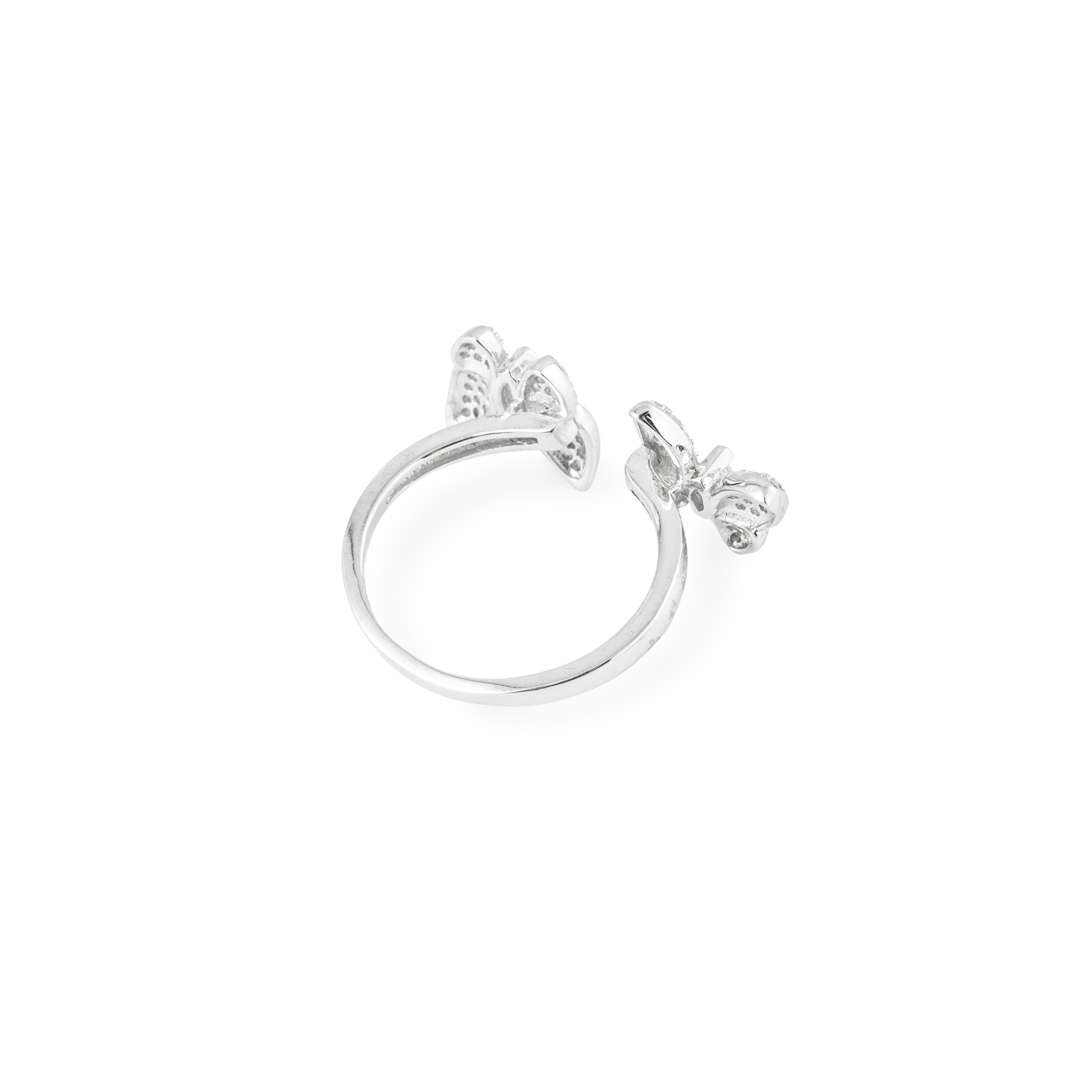 Кольцо с бабочками