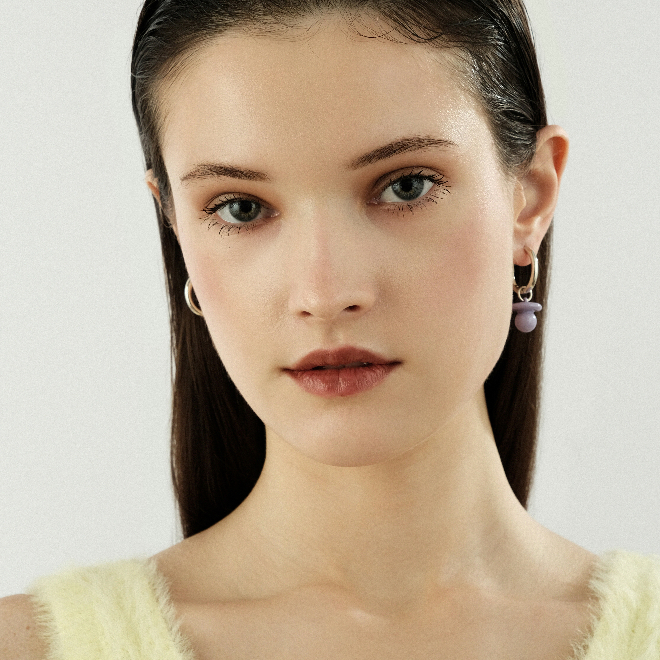 ASYMMETRIC NIPPLE purple EARRINGS