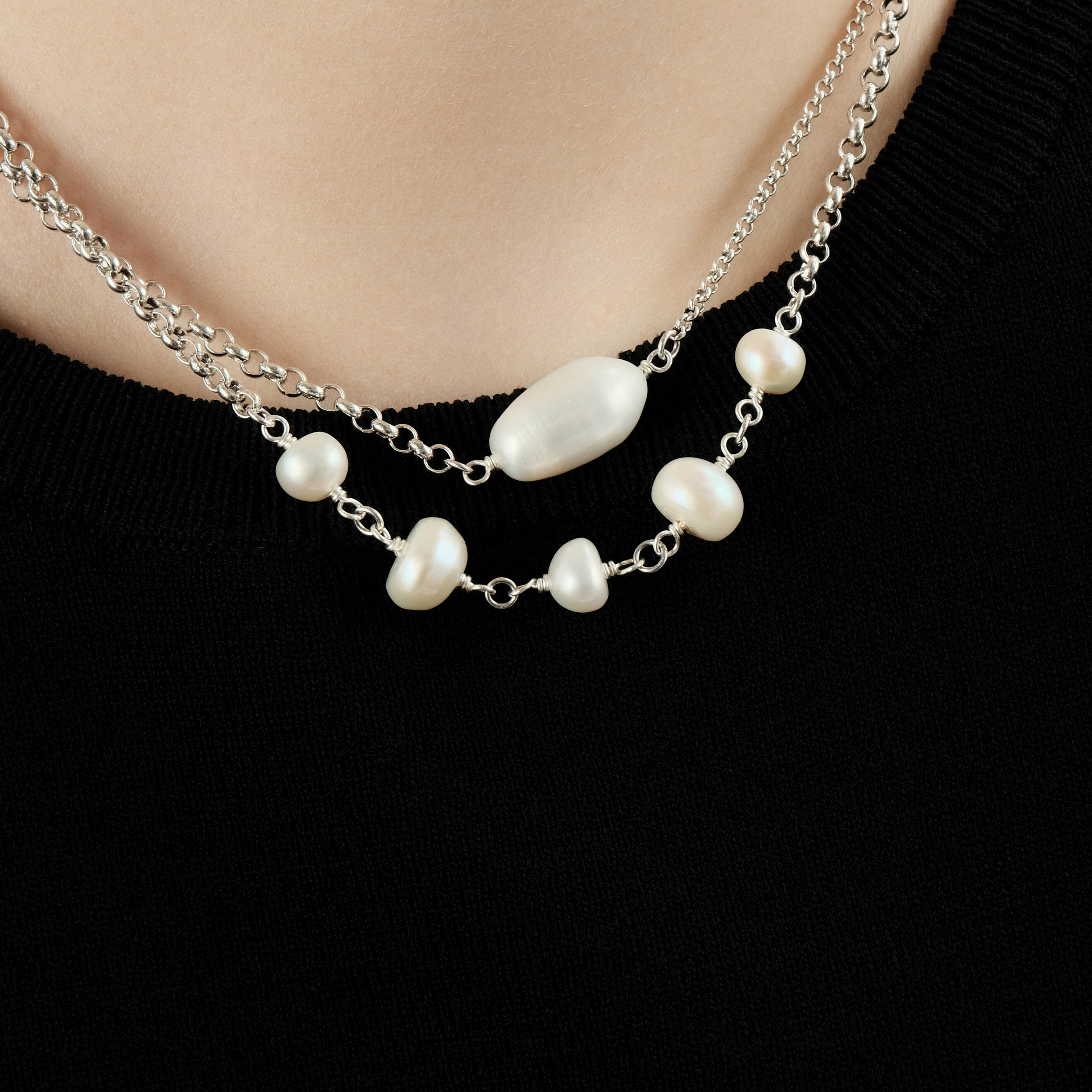 Серебристое колье из латуни Pia