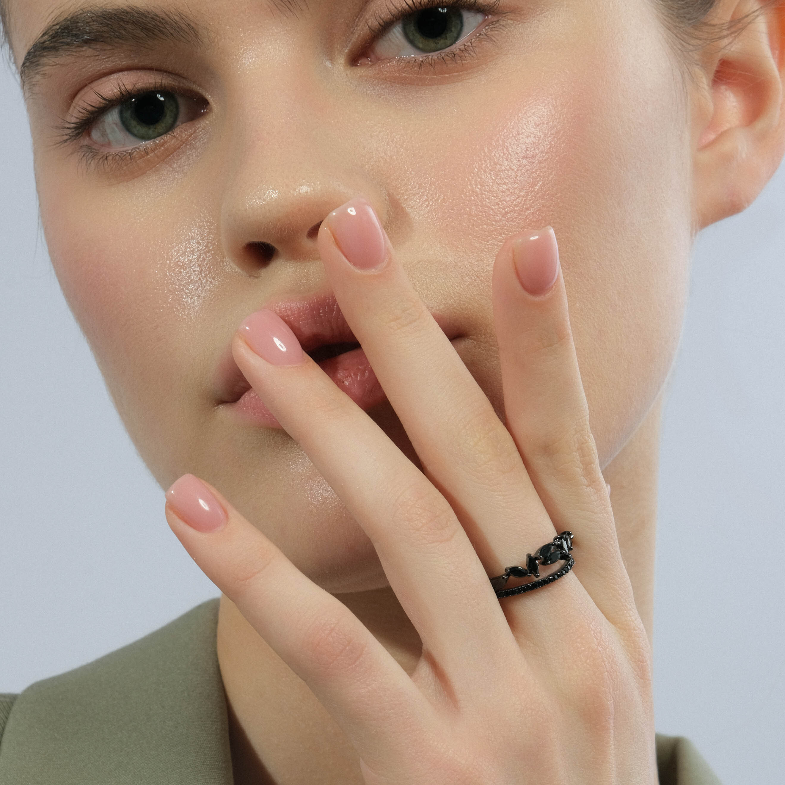 Blackened ring with crystals