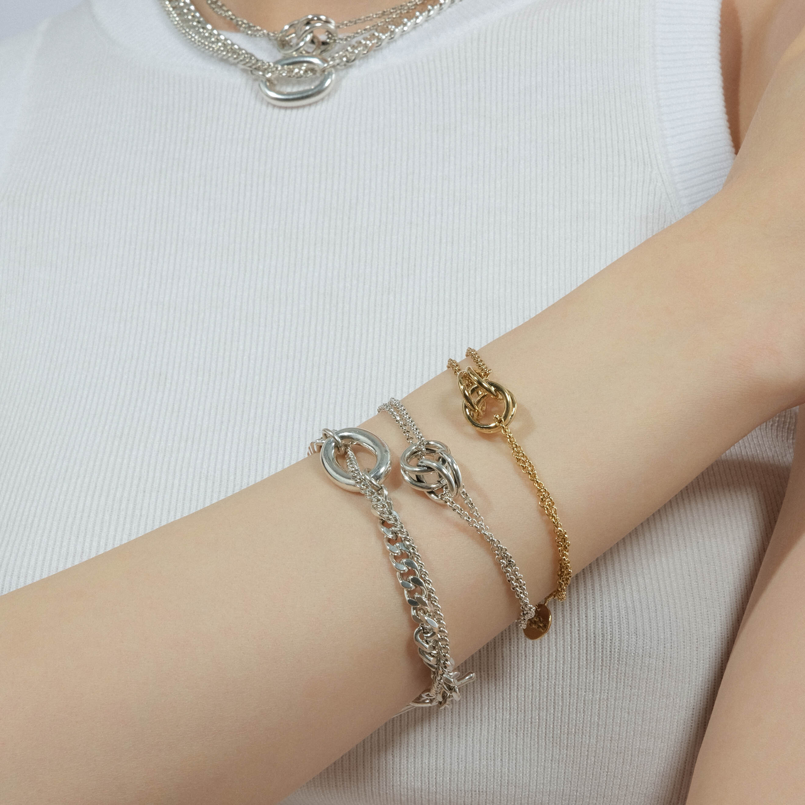 Серебристый браслет из латуни Irrma