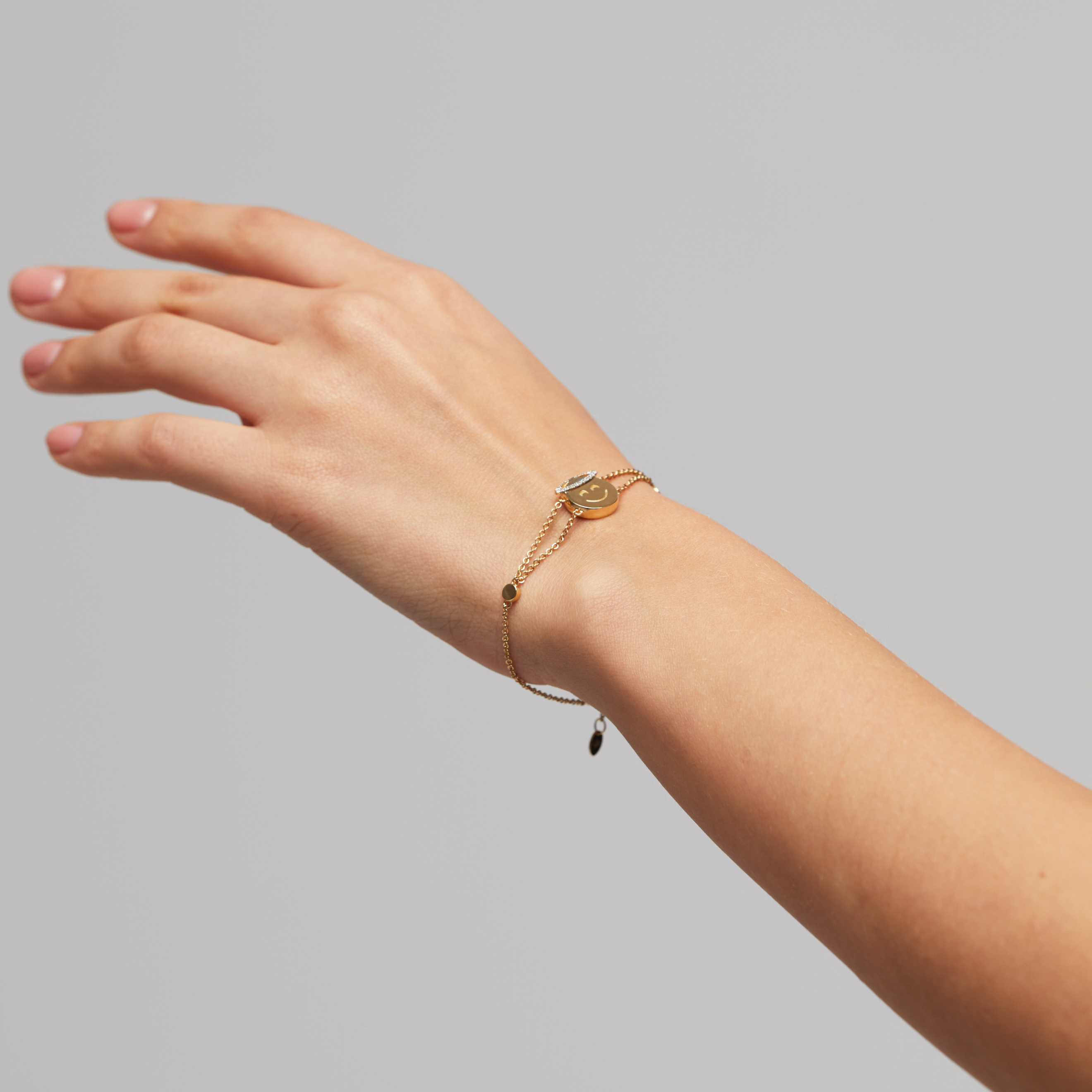 Emoji bracelet made of gold