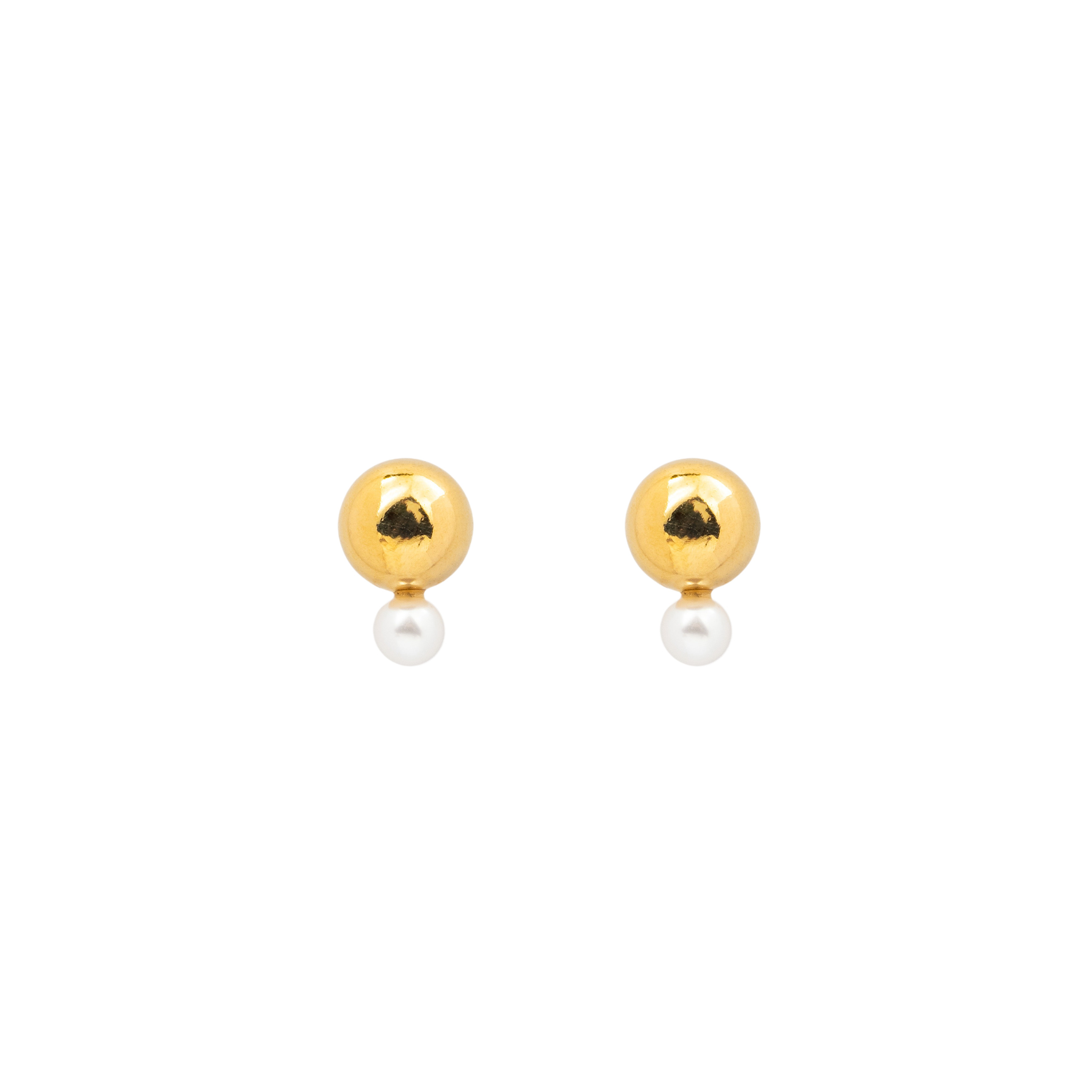 Gloss earrings made of vermelion with pearls