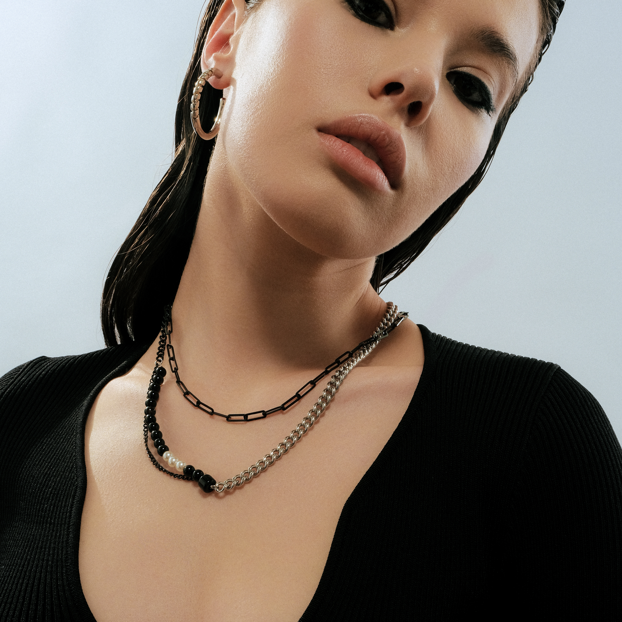Серебристая моносерьга Lacy S 30