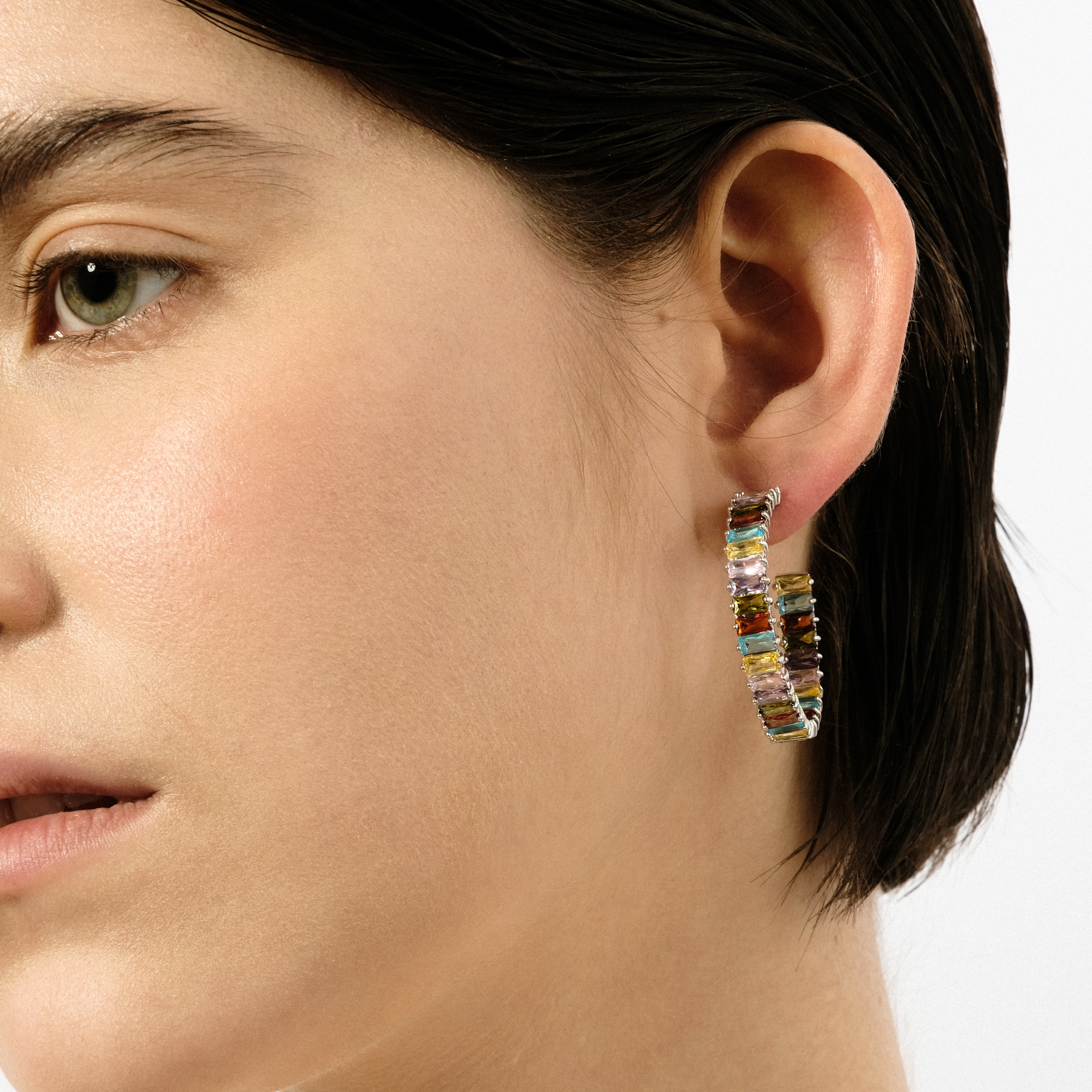 Silver-ring earrings with multicolored crystals
