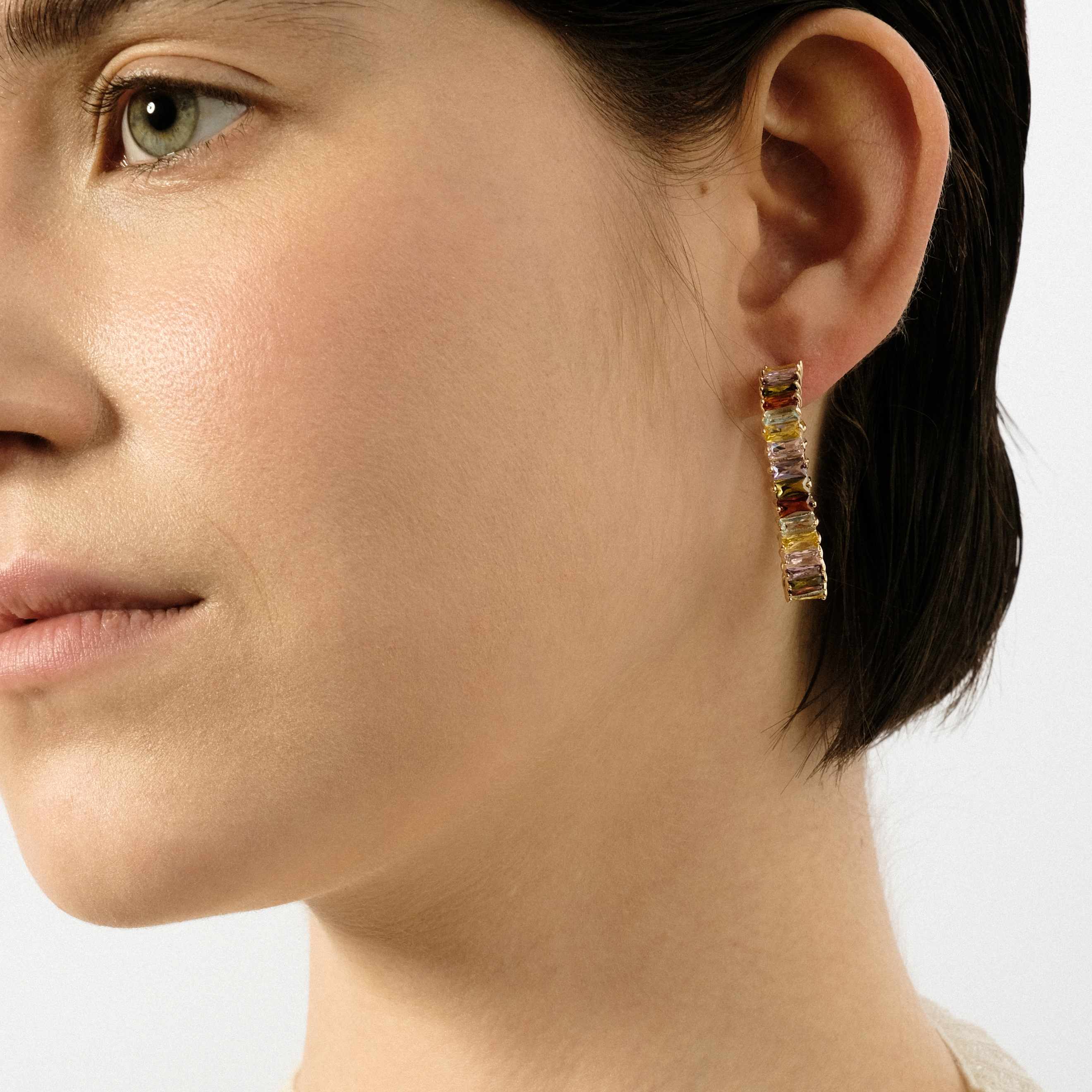 Silver-ring earrings with multicolored crystals
