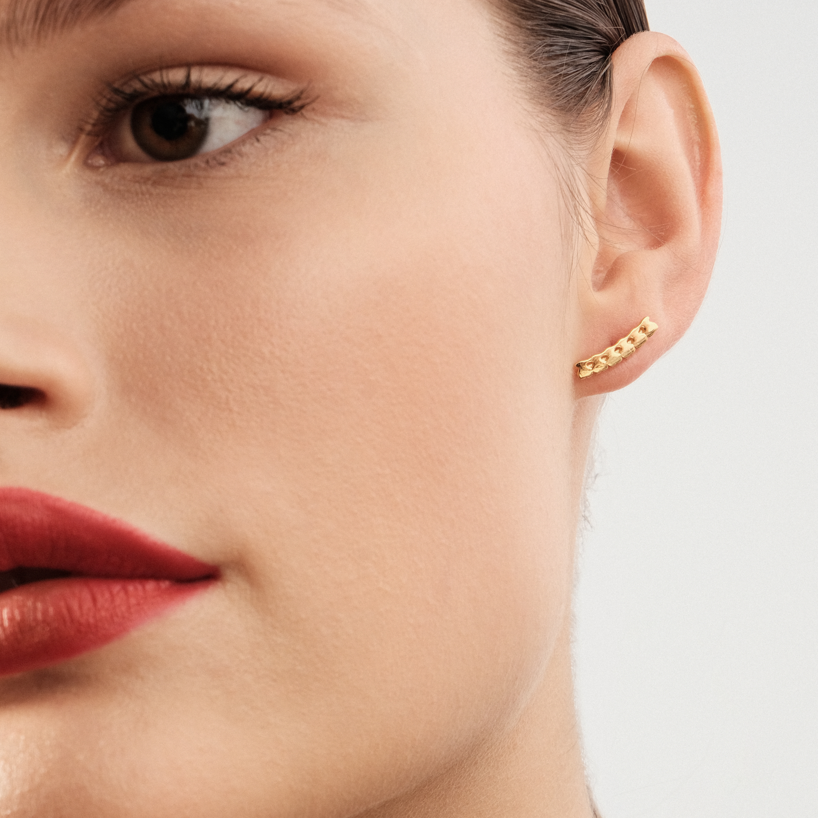 Earrings with bears Straight from vermel