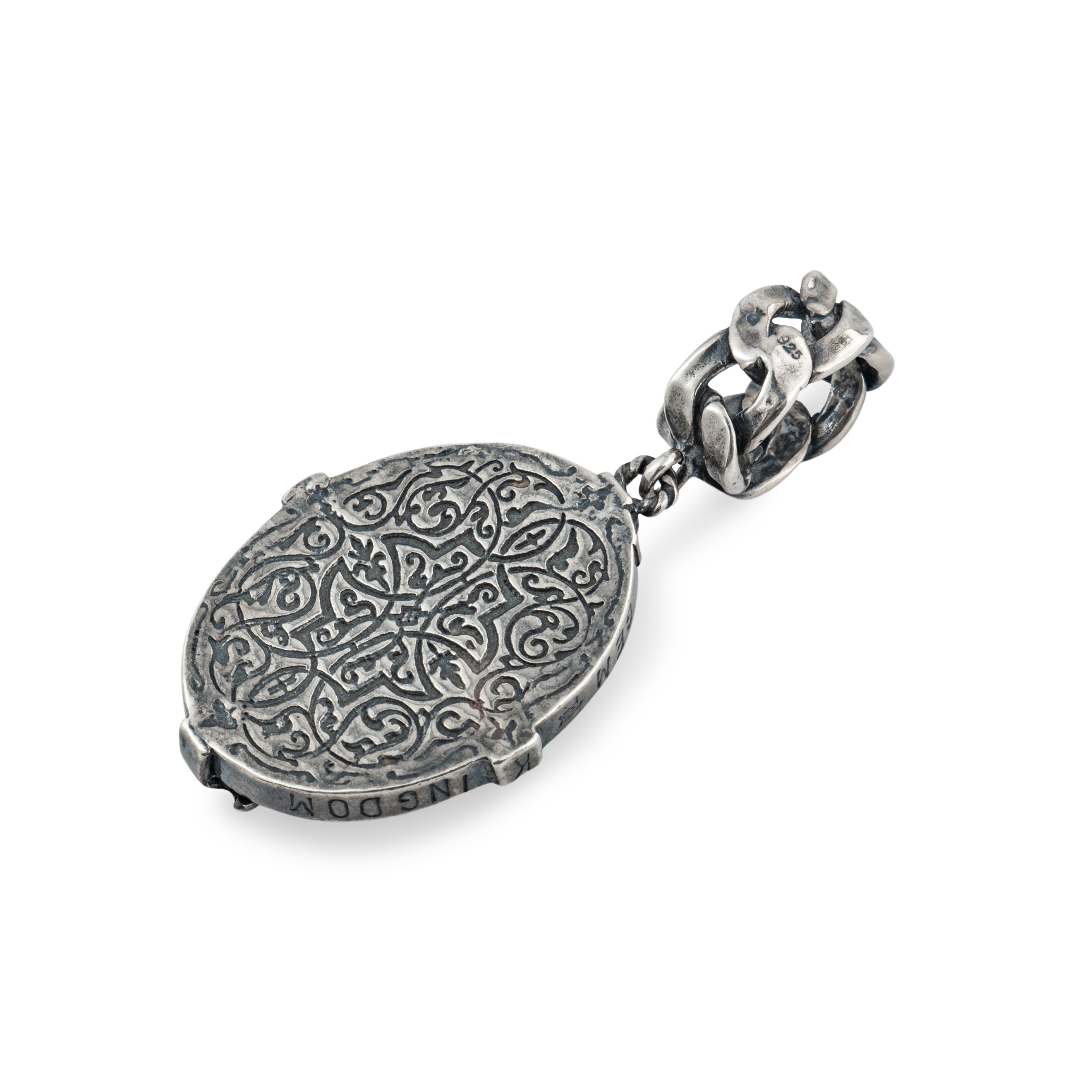 Silver pendant with black onyx