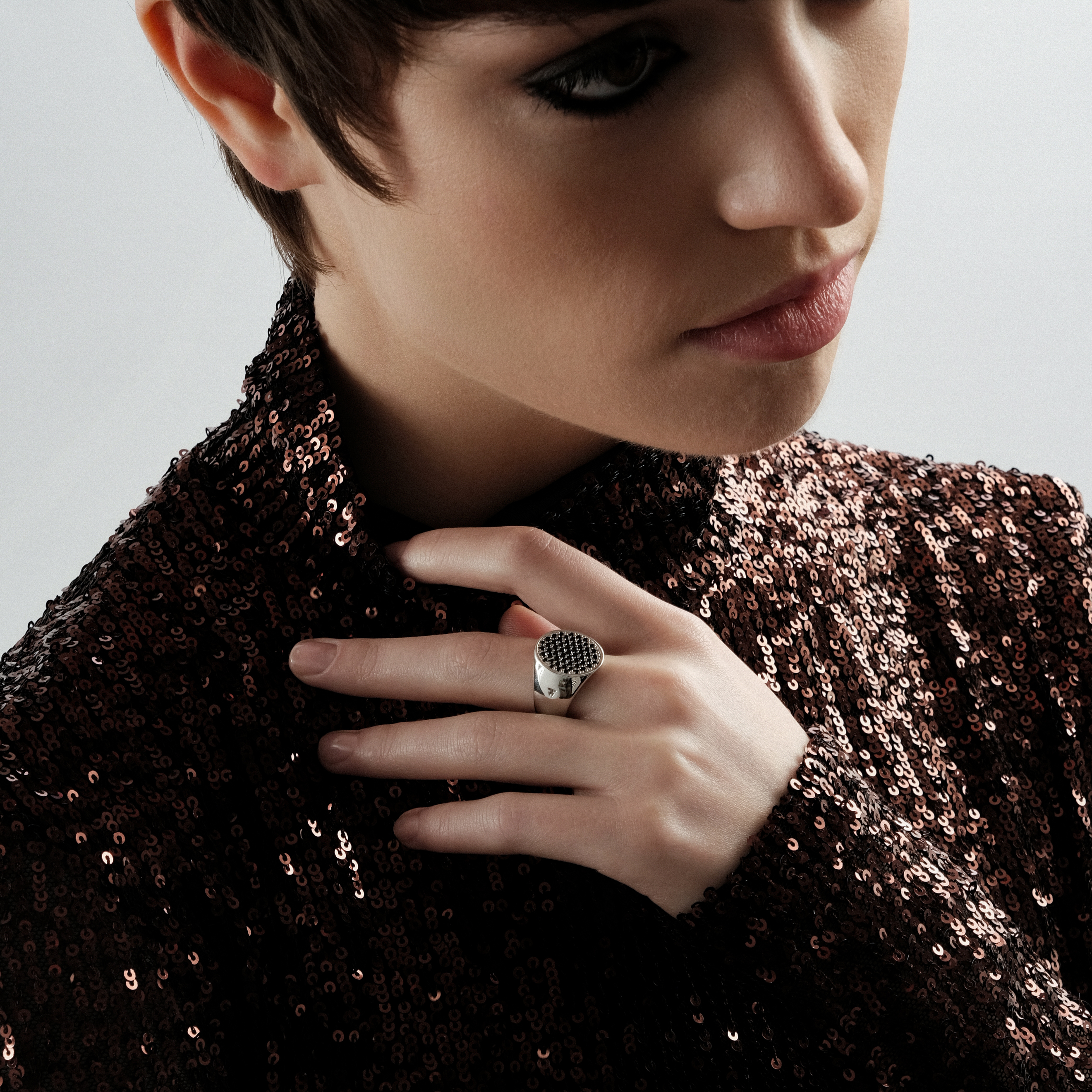 Pinkie Oval Silver Ring with Black Spinel