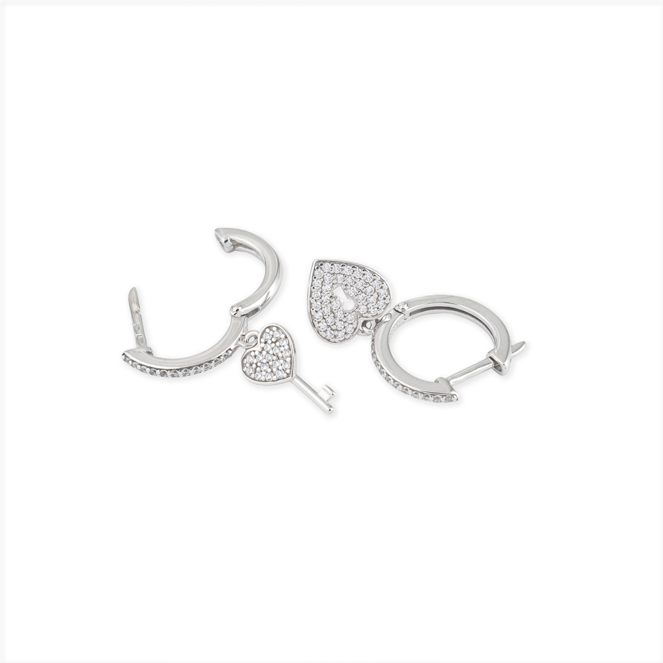 FAIR PAIR earrings made of silver