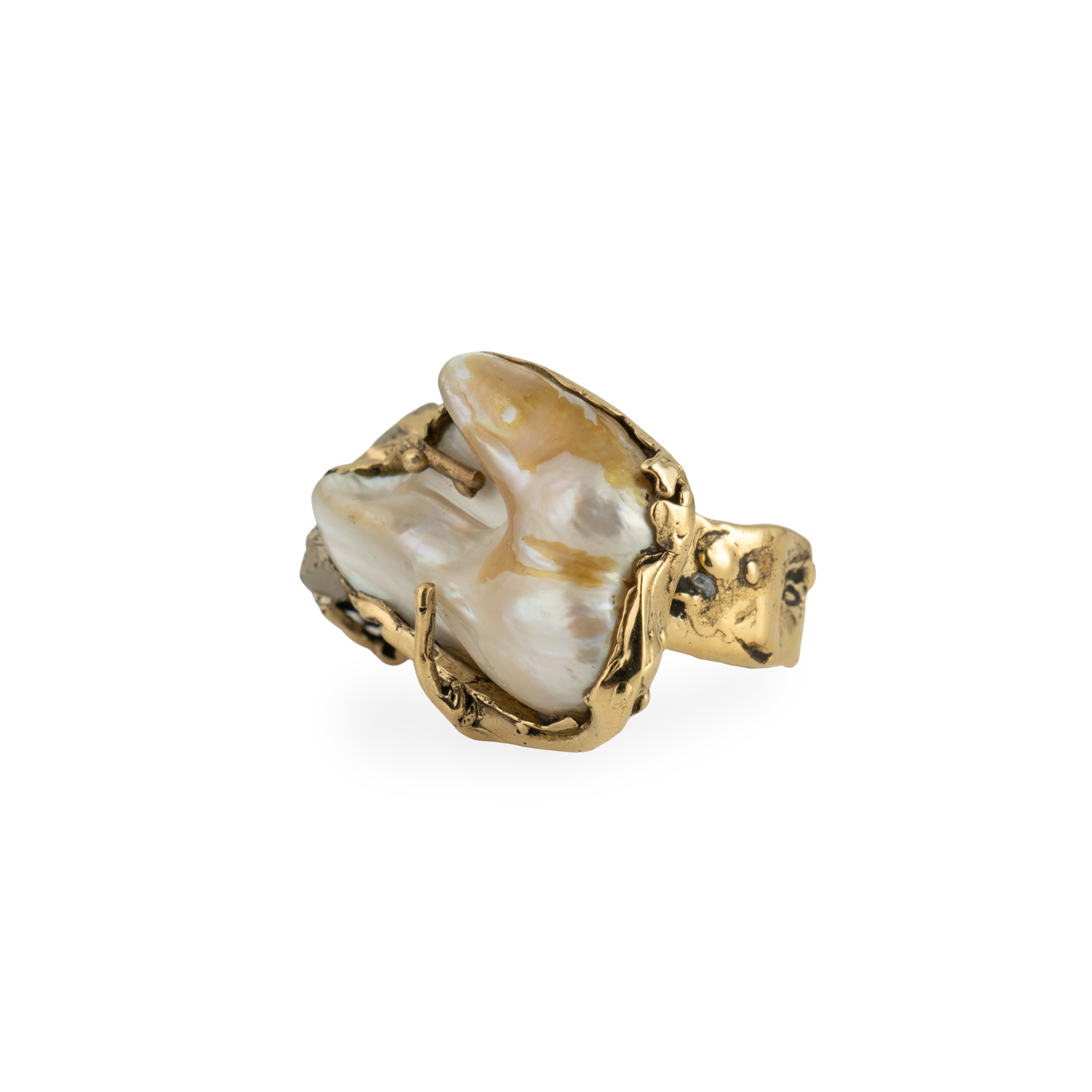 Brass ring with inserts: pearls, cubic zirconia and pyrite