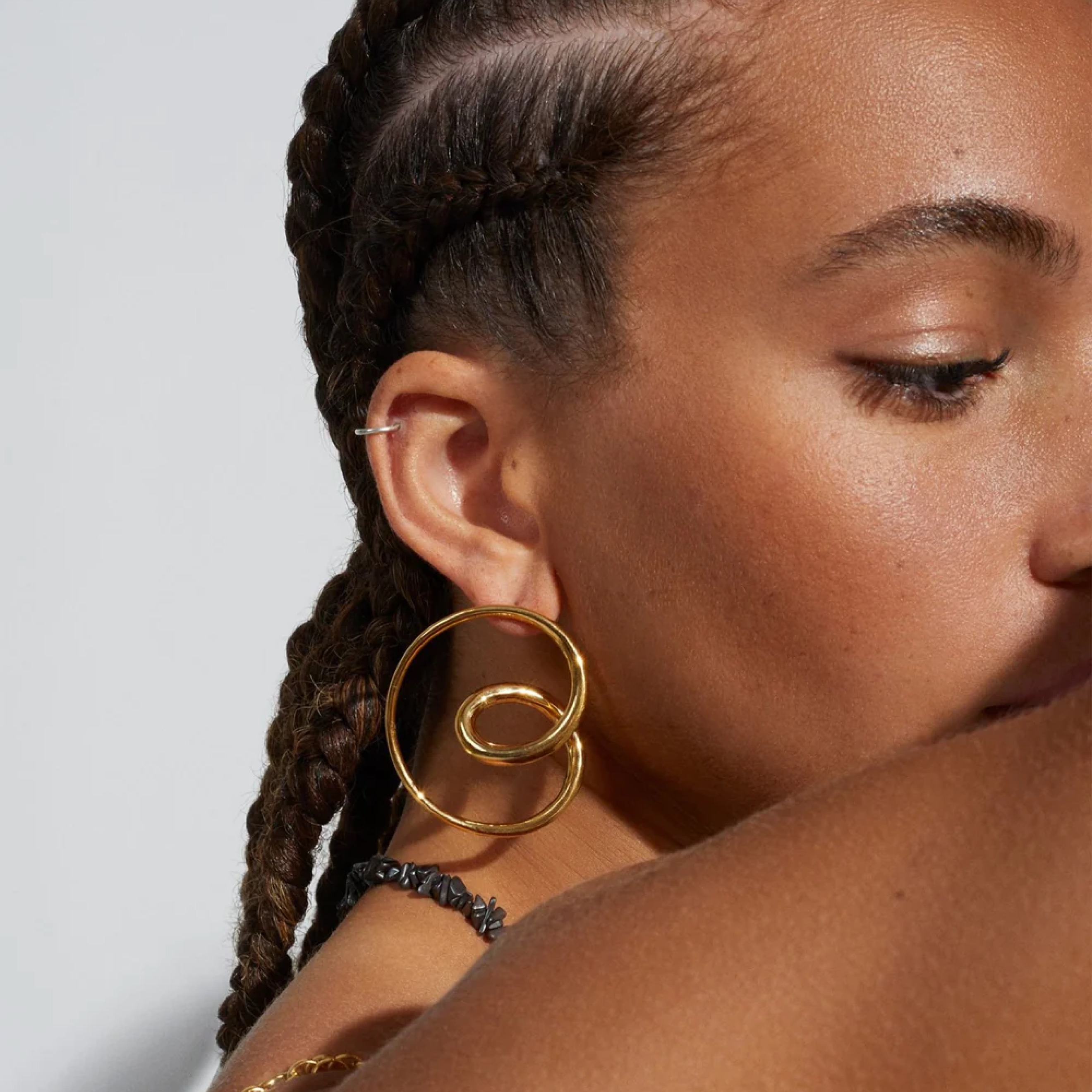 Gold-plated twisted chunky hoops earrings
