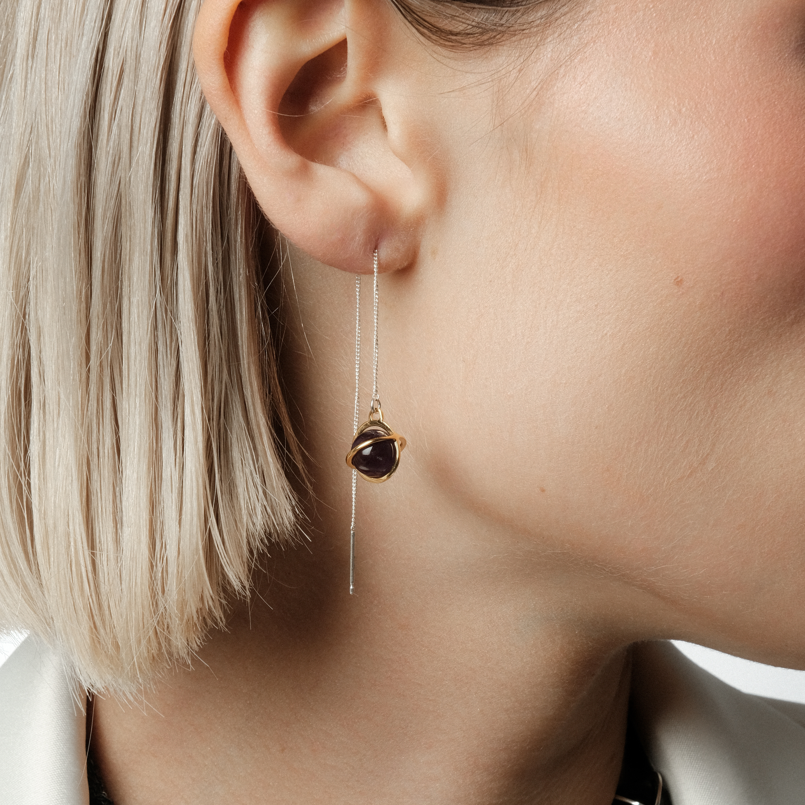 Gold-plated MEDIUM ORBIT silver earrings with amethyst