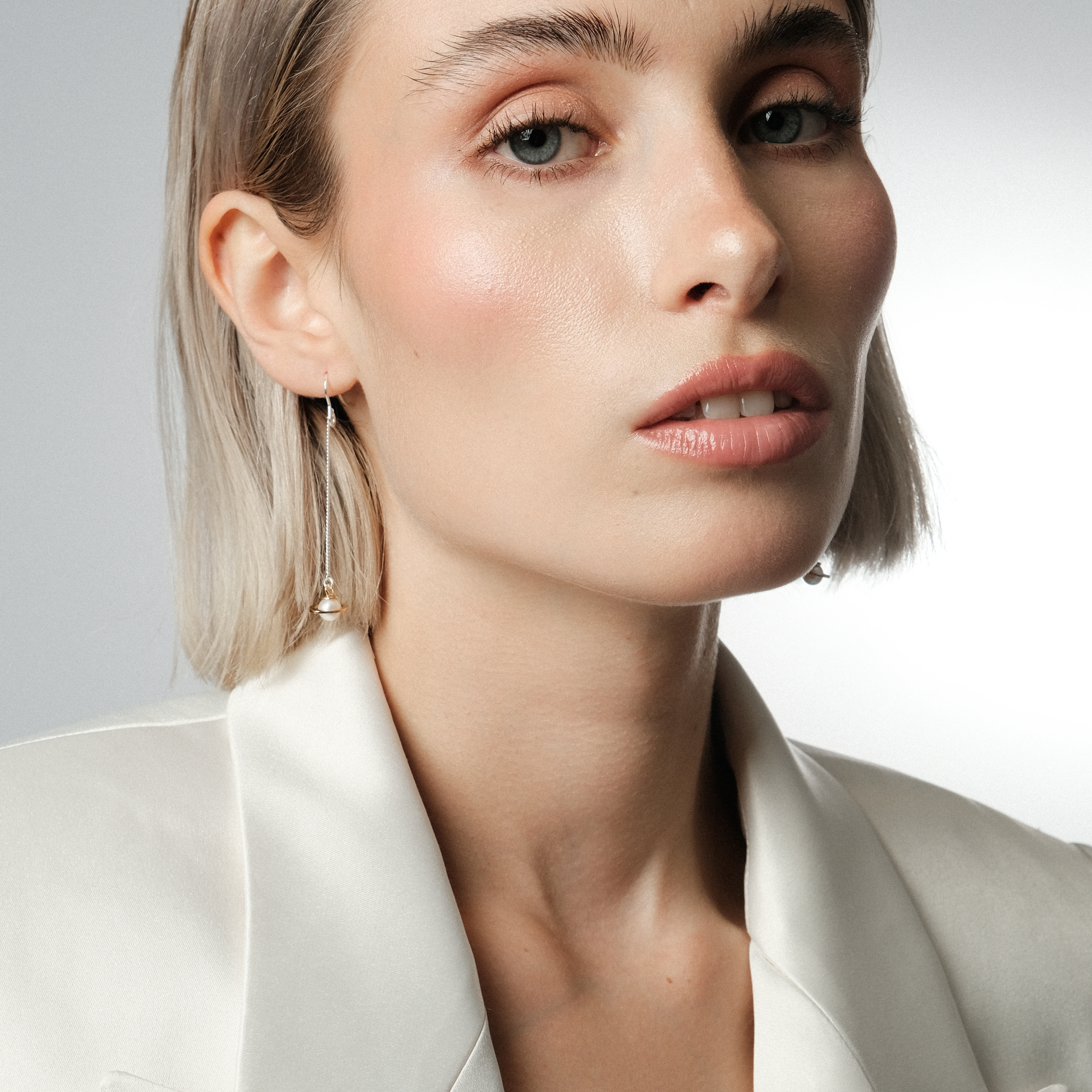 PLANET earrings with pearls