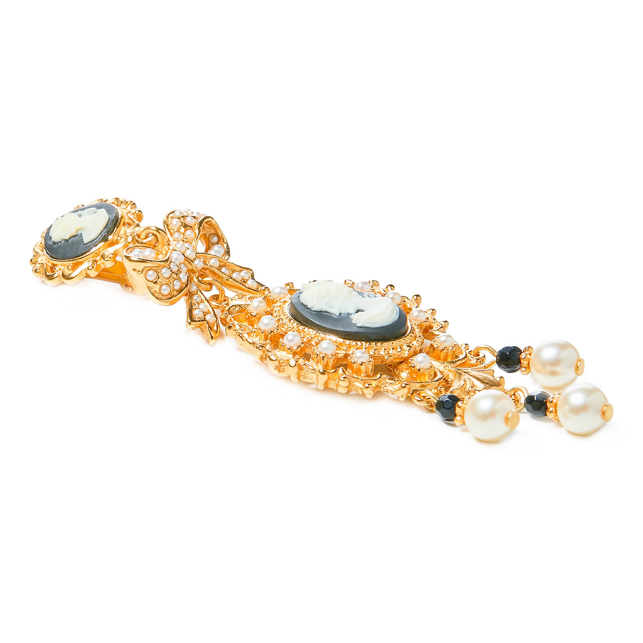 chandelery clips with cameo and pearls