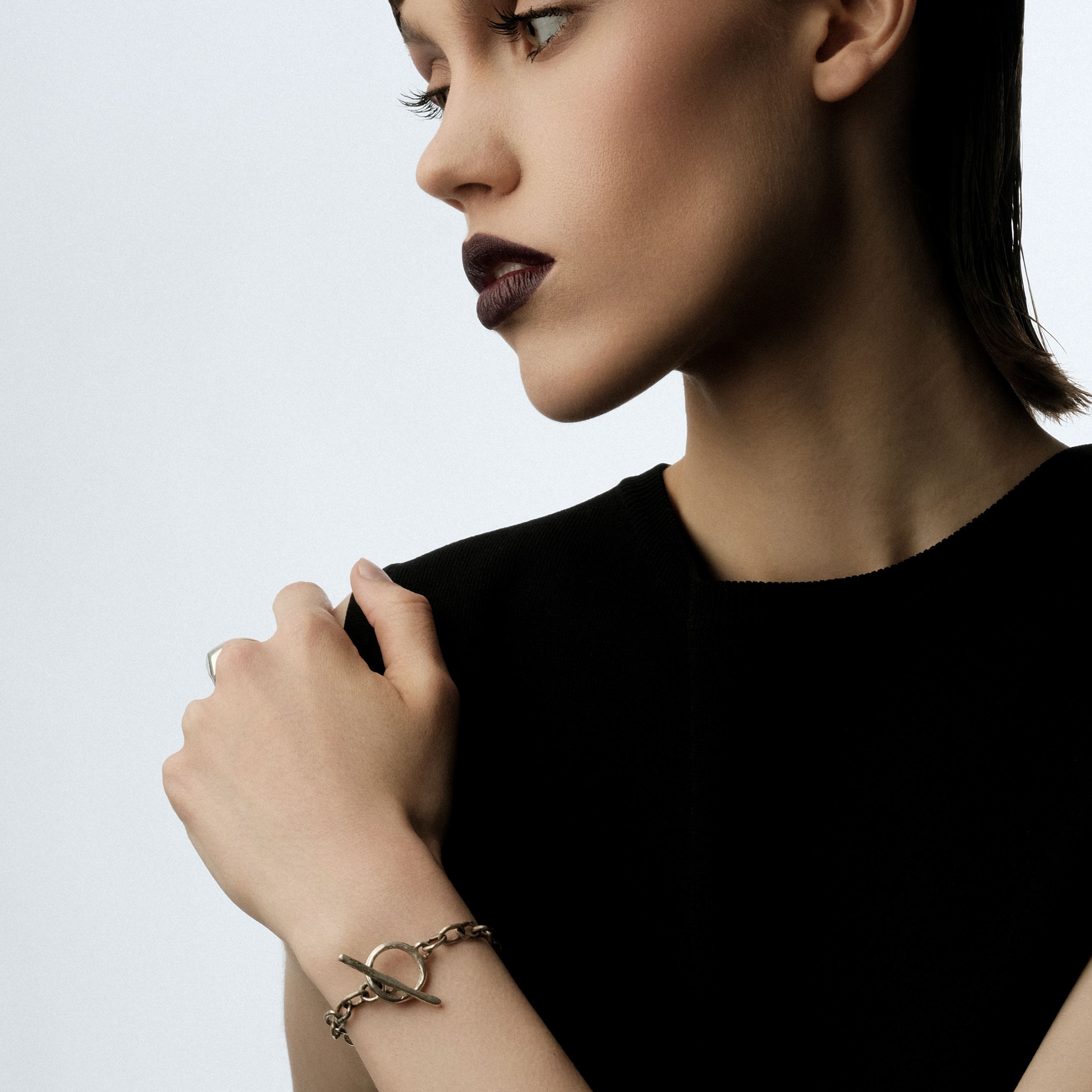 CHAIN TOGGLE BRACELET