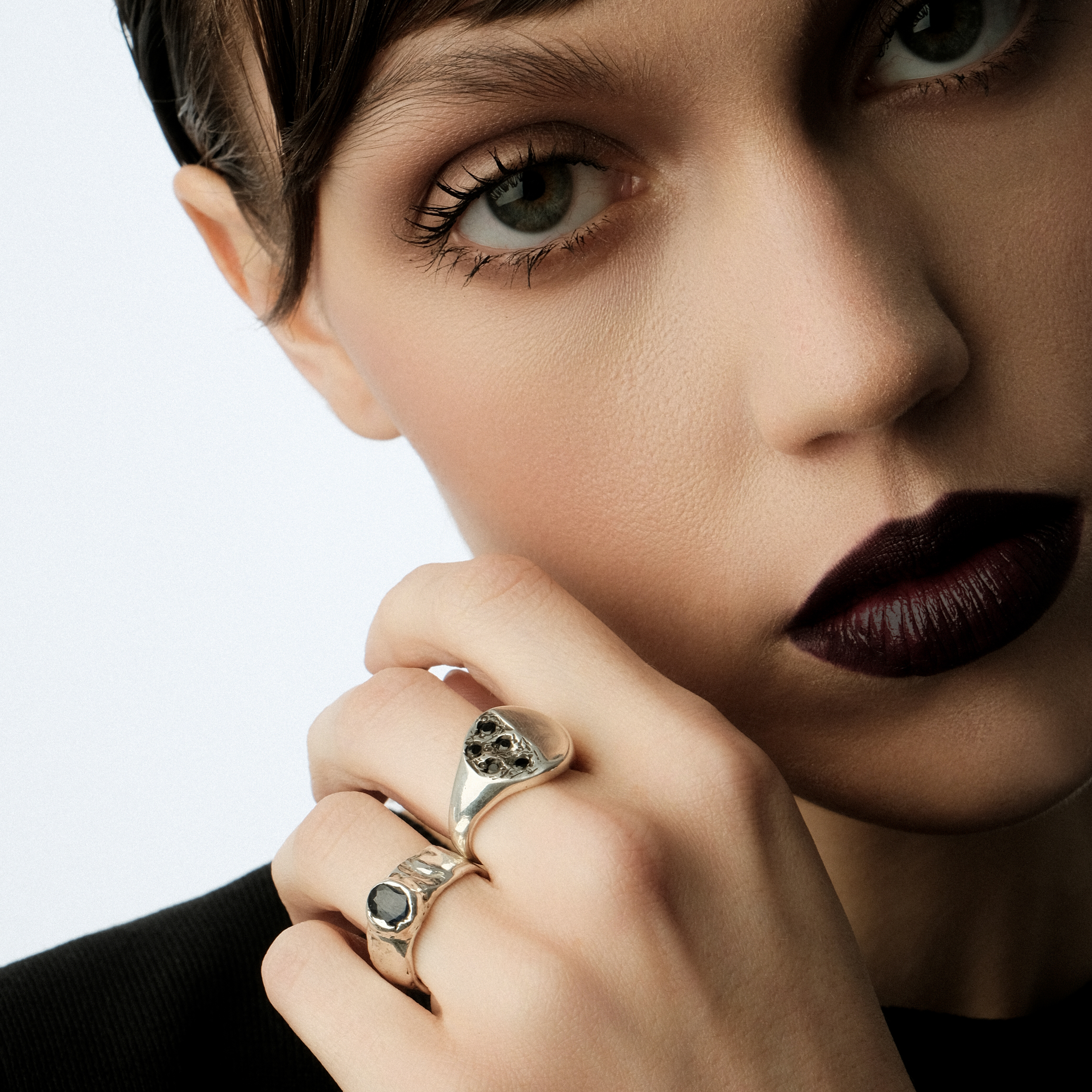 Кольцо из серебра BLACK PLATO RING