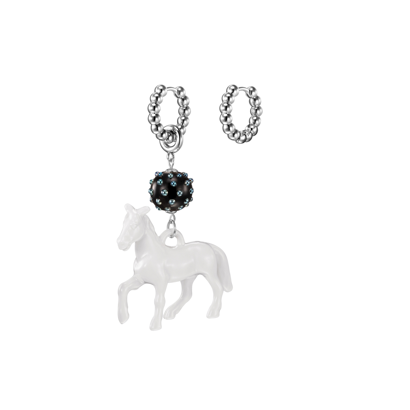 Kotlo Studio Prince Charming Silver. Серебристые серьги с белой лошадкой и черной бусиной Мурано фотографии