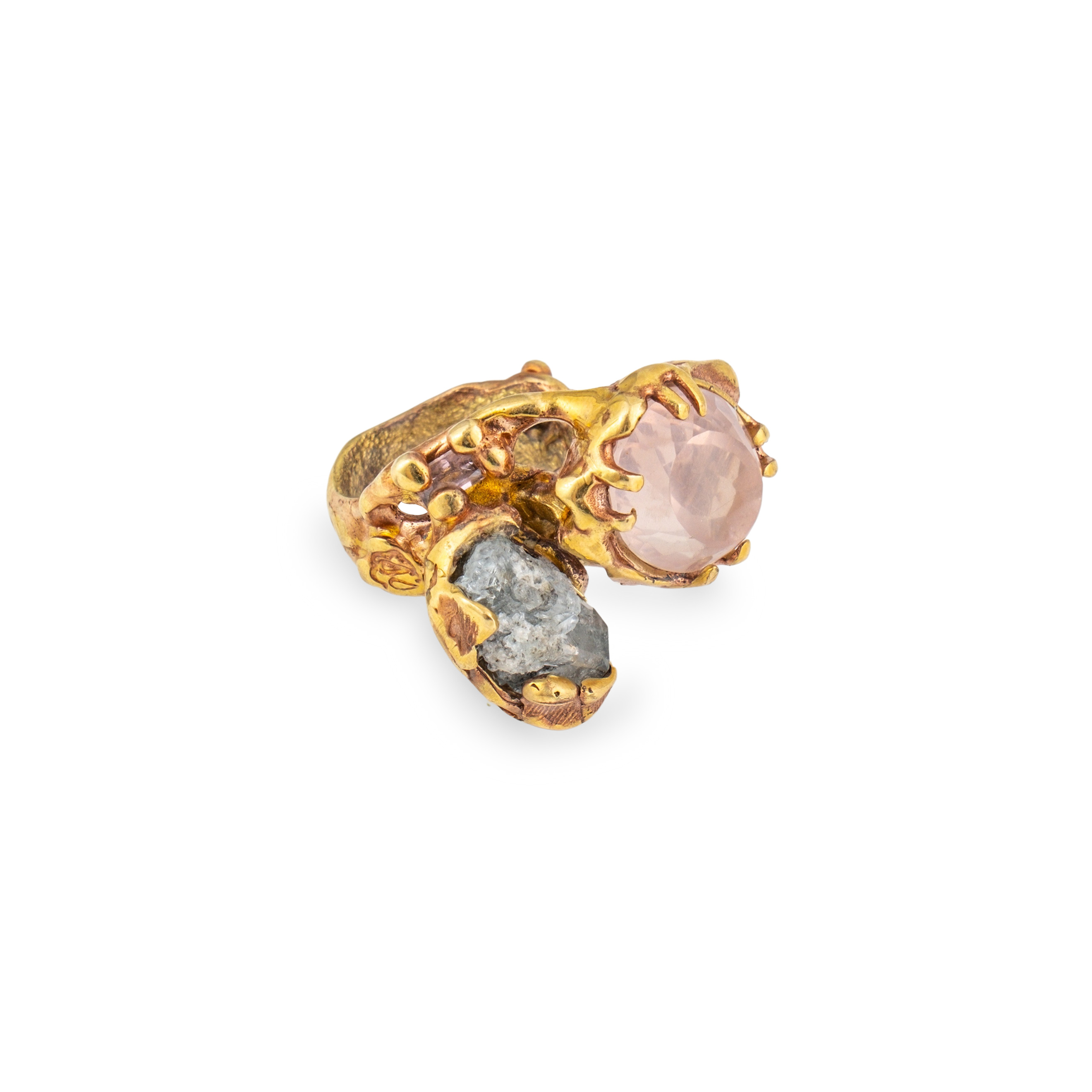 Brass ring with inserts: amethyst and quartz