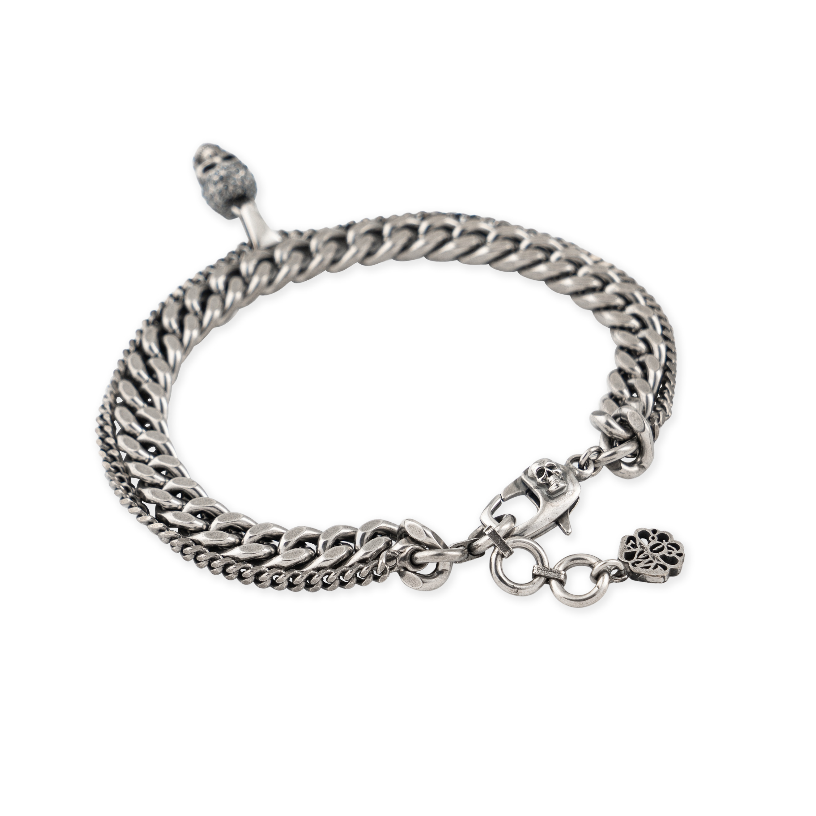 Silver chain bracelet with a skull