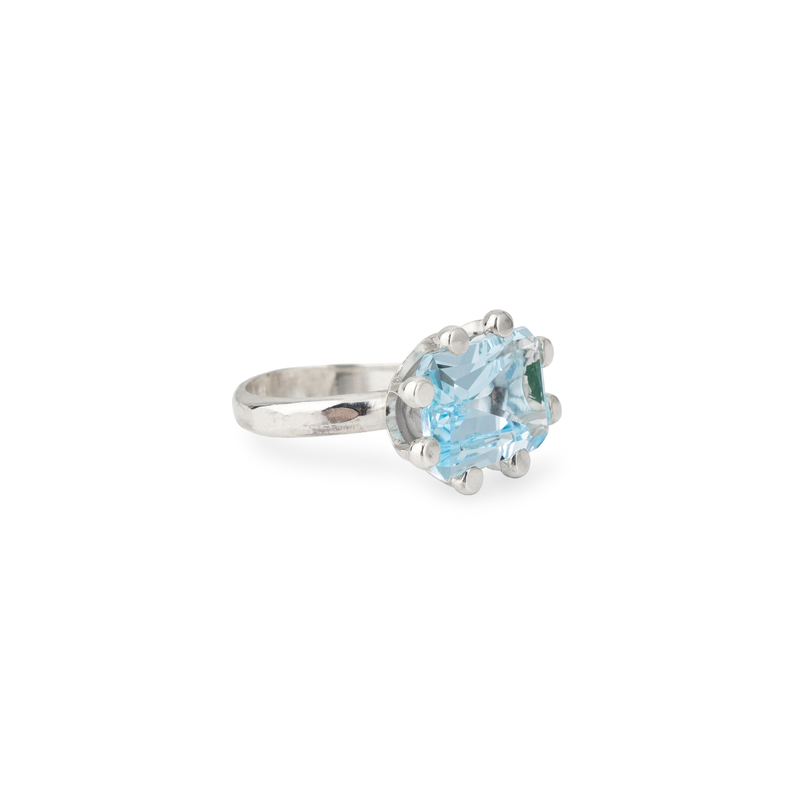 MINERAL ring with blue Topaz