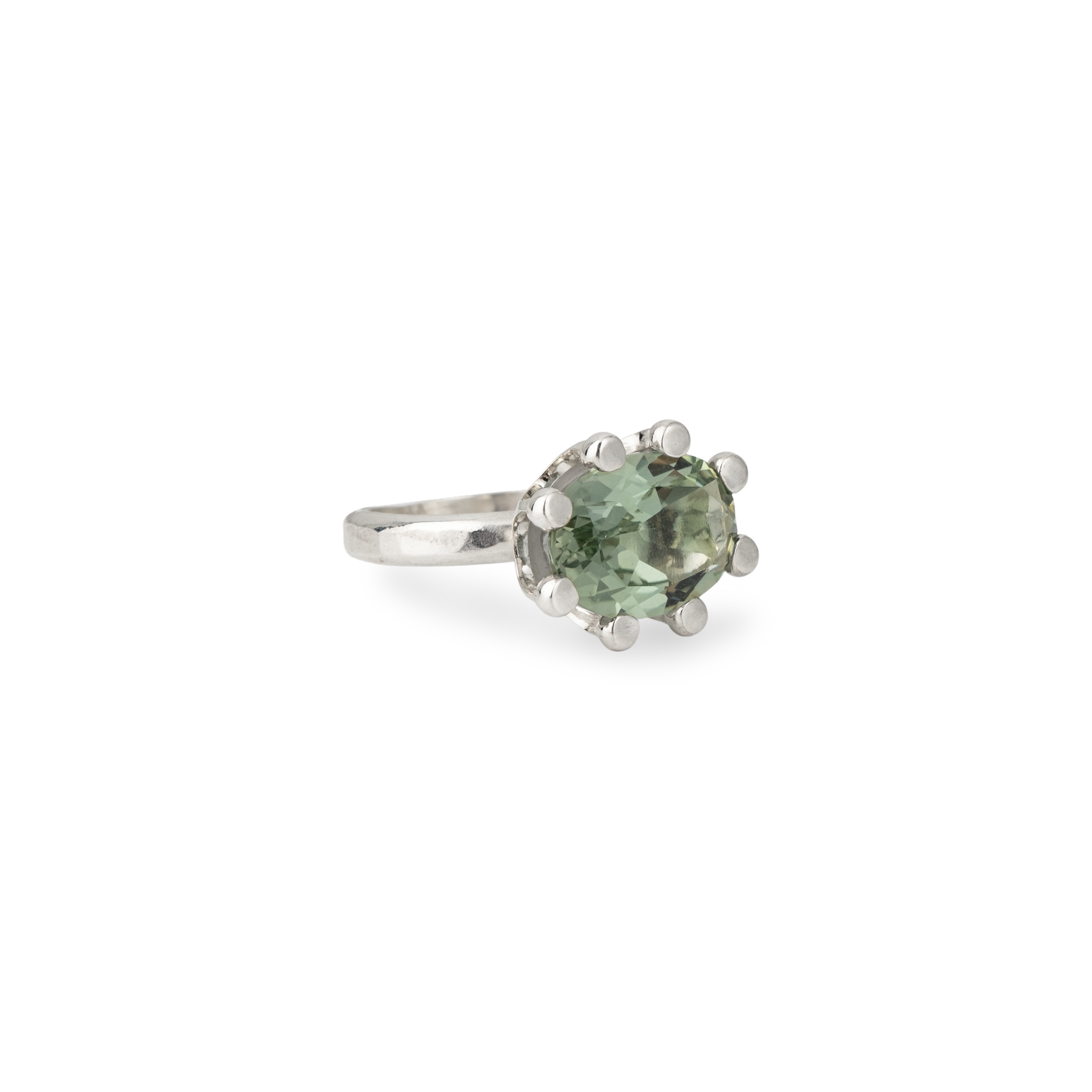 MINERAL ring with oval prasiolite