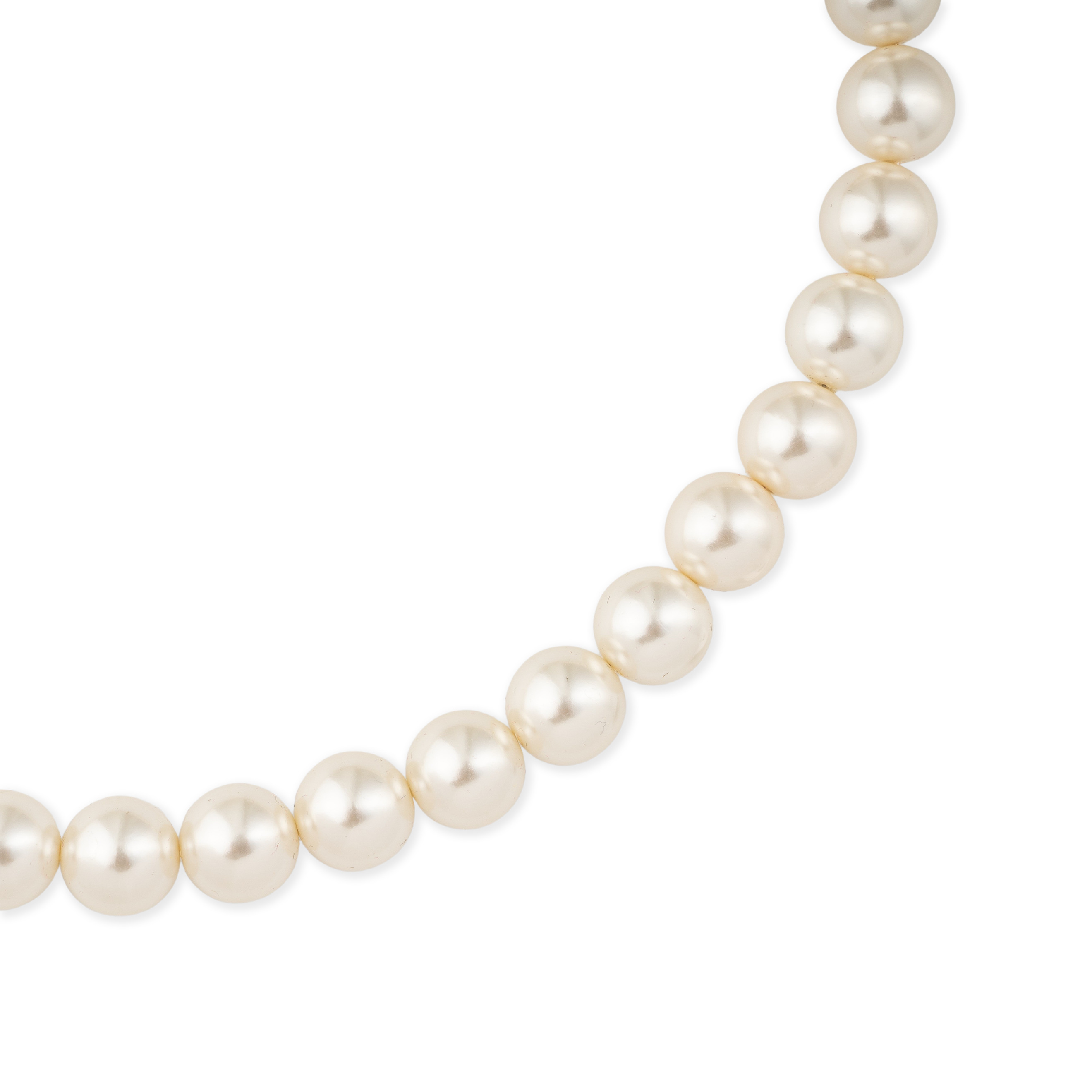 Lily white necklace with a logo double pedant