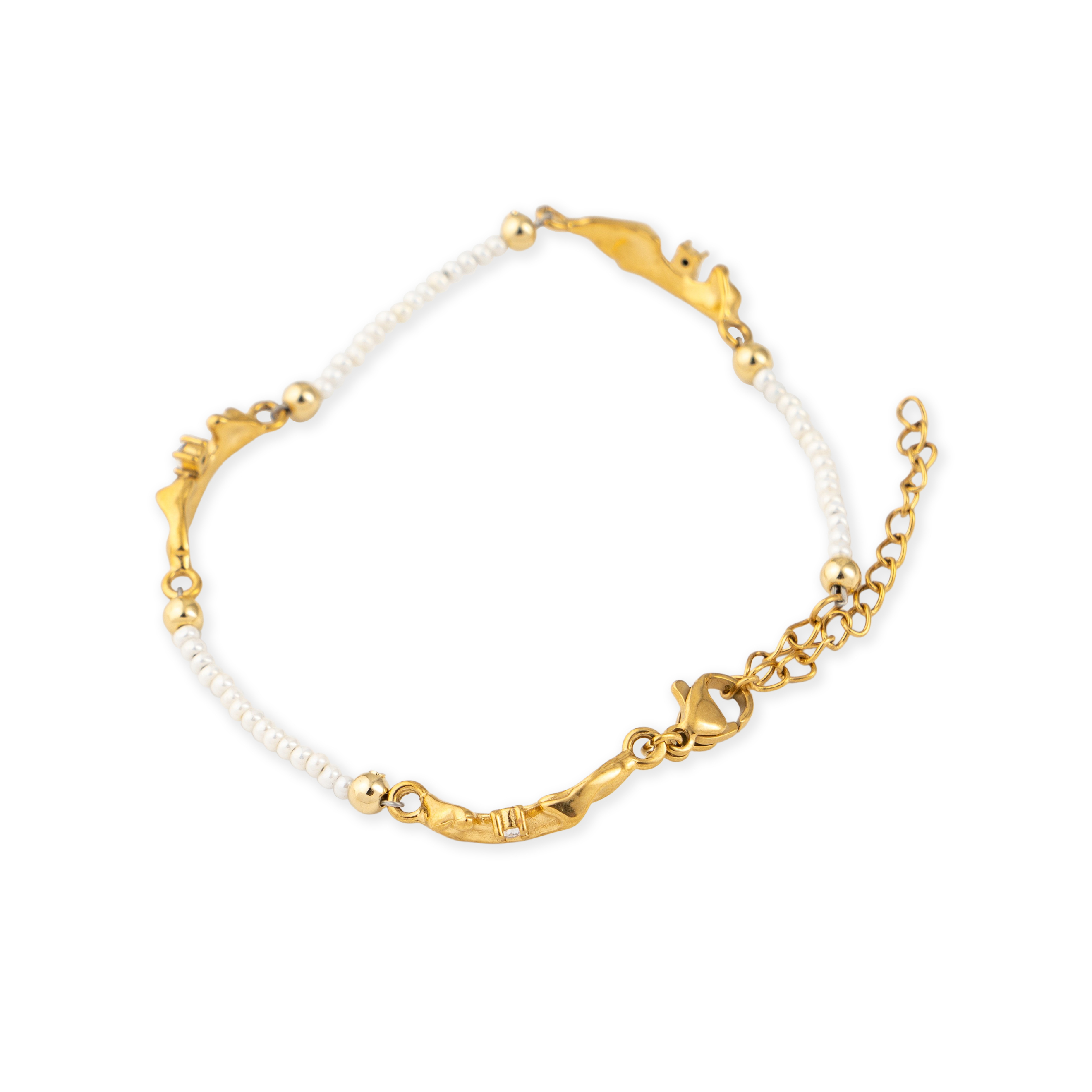 Annushka bracelet made of majorica pearls and metal