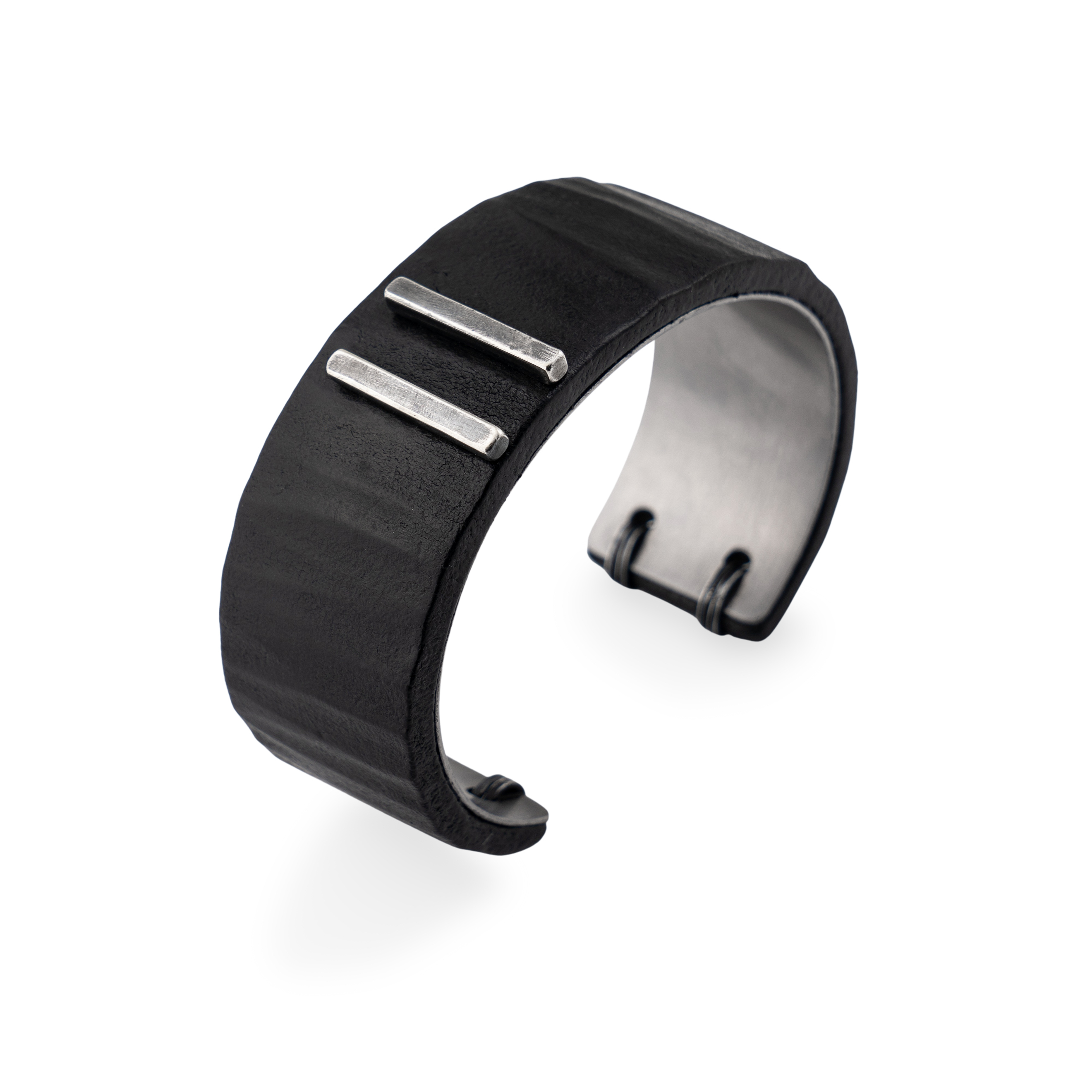 Stainless steel bracelet with custard leather outside