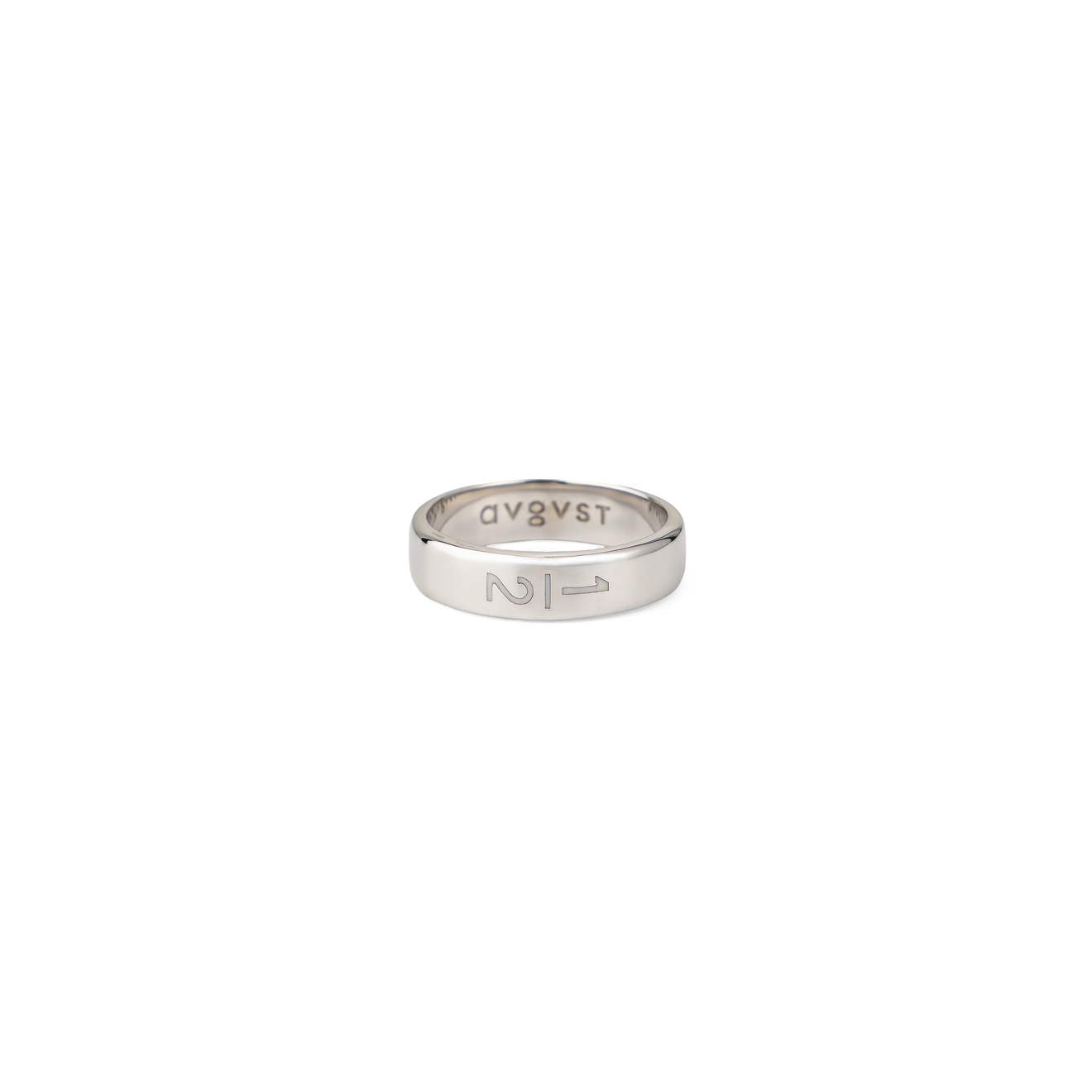Avgvst Кольцо 1/2 с белой эмалью из белого золота aqua золотистое кольцо с белой эмалью